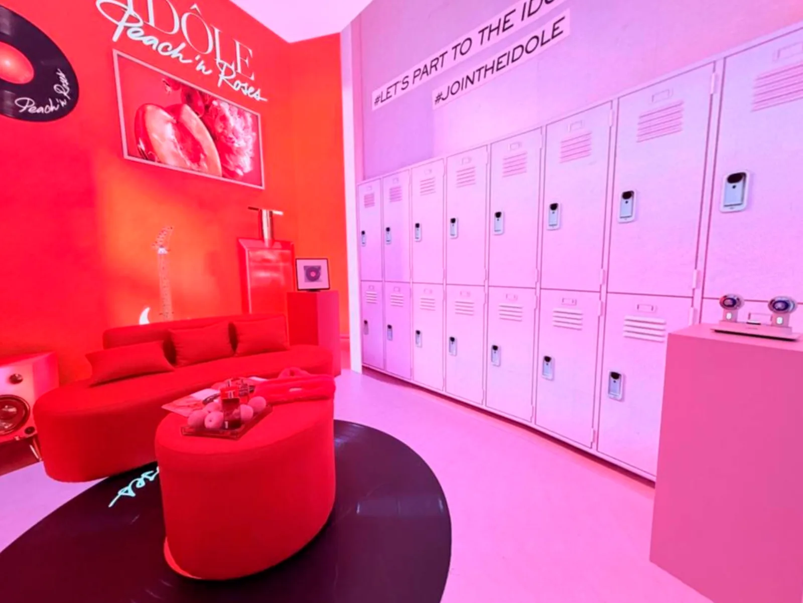 Interior de Idôle House, la Future Store de Lancôme en Ciudad de Guatemala