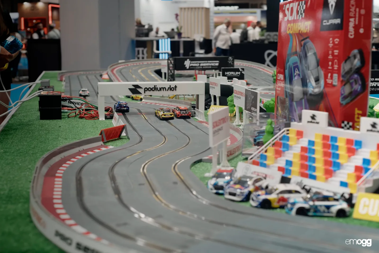 Rótulo PRO SERVICE en el stand de Volkswagen Group en Motortec 2025